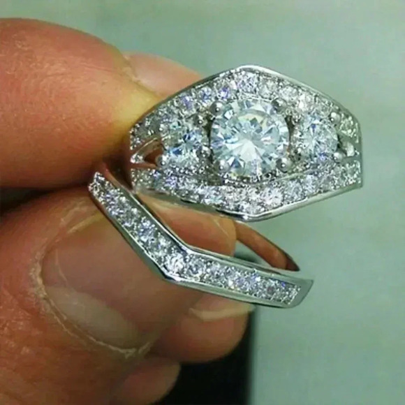 "2 pcs 925 Sterling Silver Plated Retro Carved Luxury Fashion RingSet, U… - Picture 4 of 5